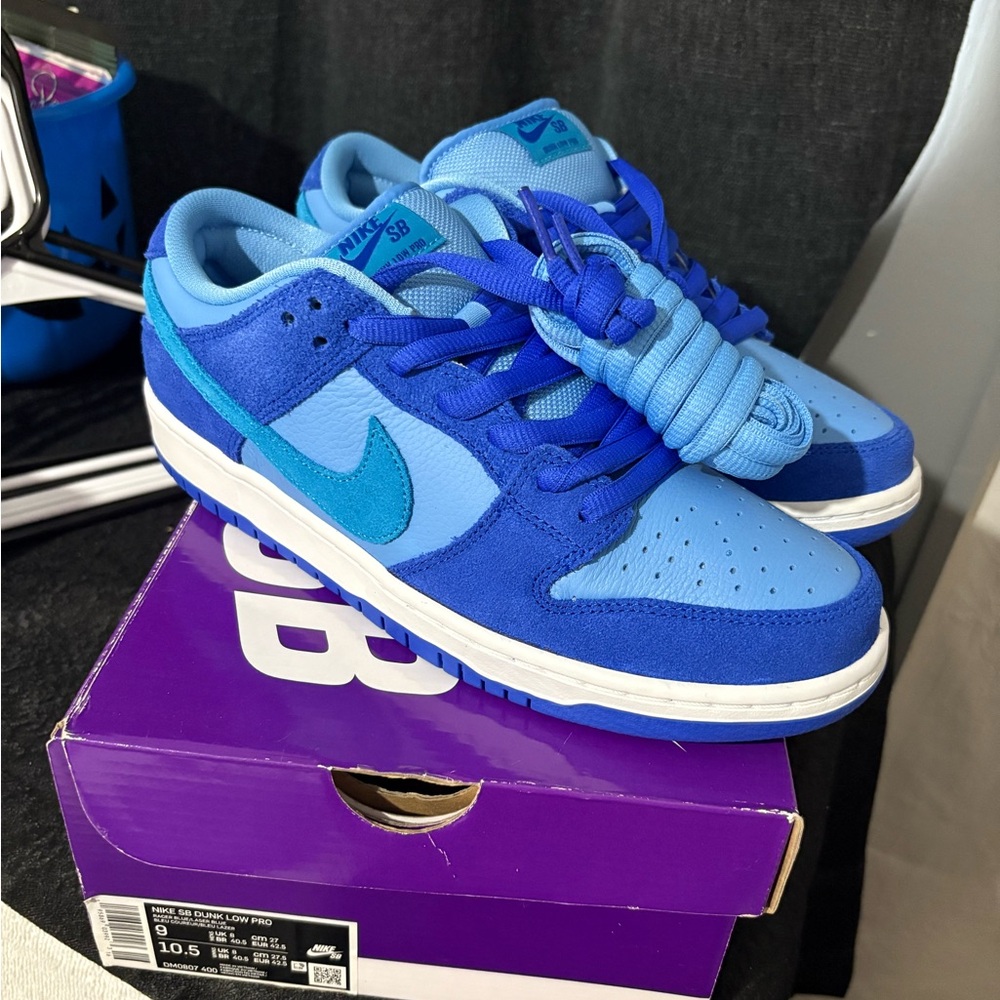 DS Nike SB Dunk Low BlueRaspberry M 9 W 10.5